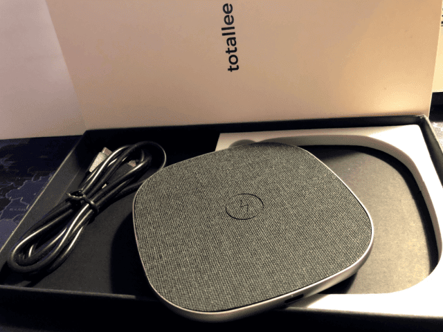 totalee wireless charger qi open box