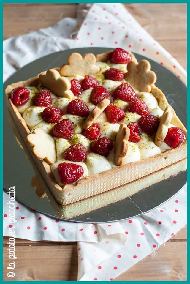 Crostata con namelaka al cioccolato bianco