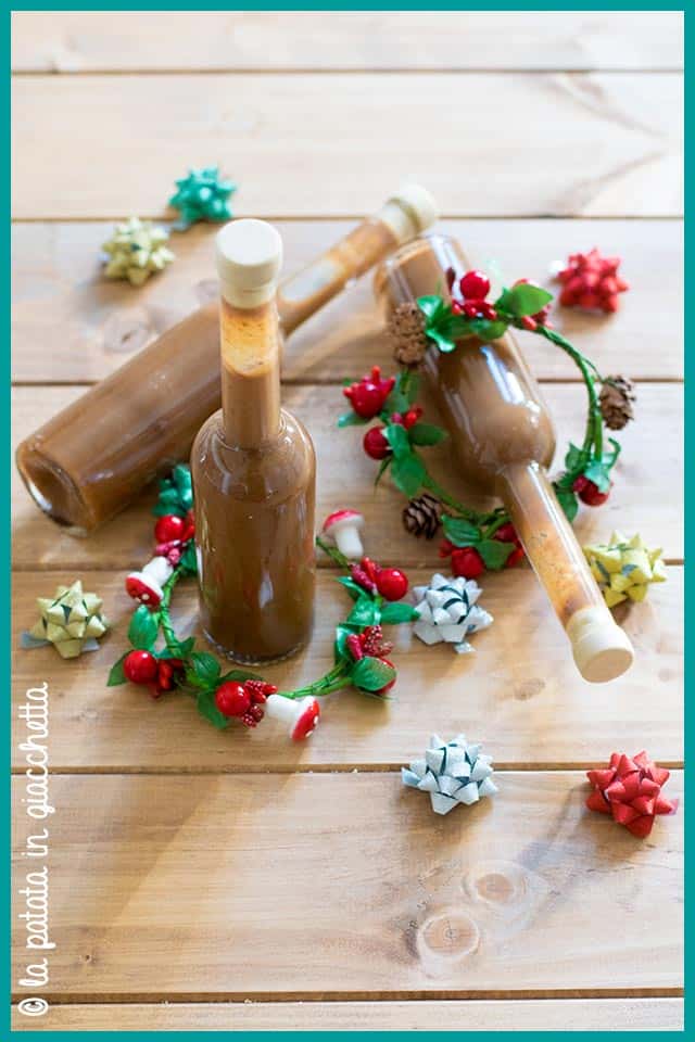 Ricetta del liquore cremoso al cioccolato e caffè: perfetto come regalo di natale homemade