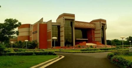 Average Salary drops to 20.14 Lakh at IIM Calcutta PGPEX Final Placement