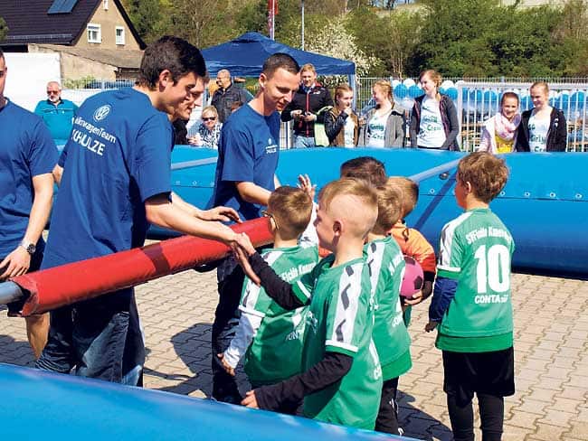 Sportliches Volkswagen-Fest in Cottbus