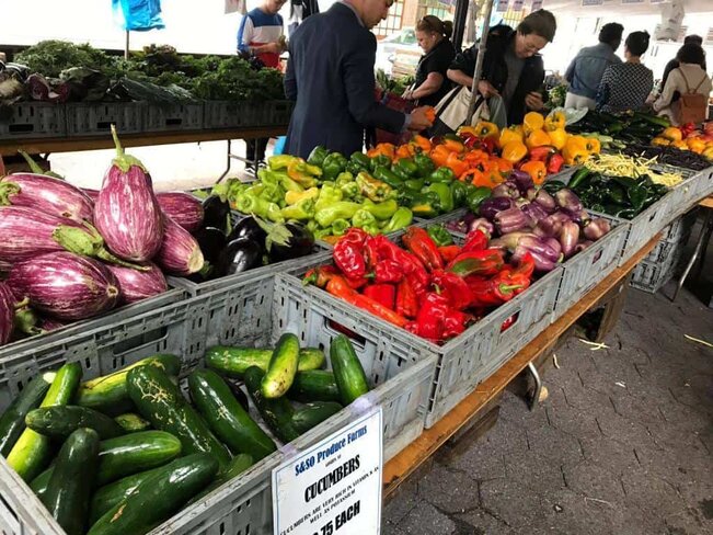 Cheap food farmers market
