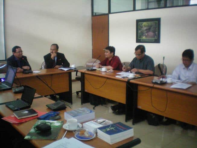 Diskusi Terbatas tentang RUU Bantuan Hukum dan Peran LKBH Kampus, ILRC bekerjasama dengan LKBH Fakultas Hukum Trisakti, 06 Mei 2010