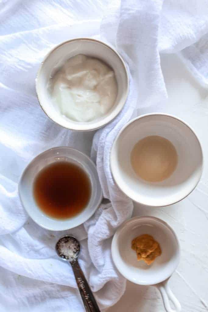 Healthy, oil-free, gluten-free dressing that works well with salads, tacos, buddha bowls, and vegetable sides! #dressing #maple #healthy #homemade