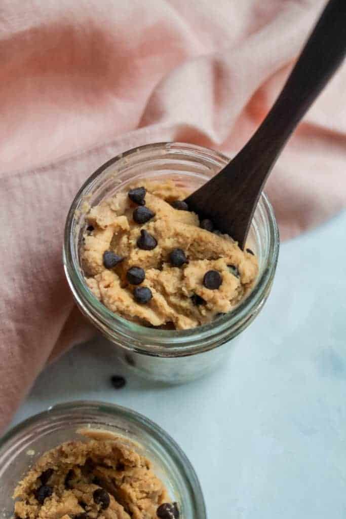 This delicious, easy, vegan beloved dessert can now be healthy! All you need is a can of chickpeas and 10 minutes! #chickpeacookiedough #cookiedough #vegan