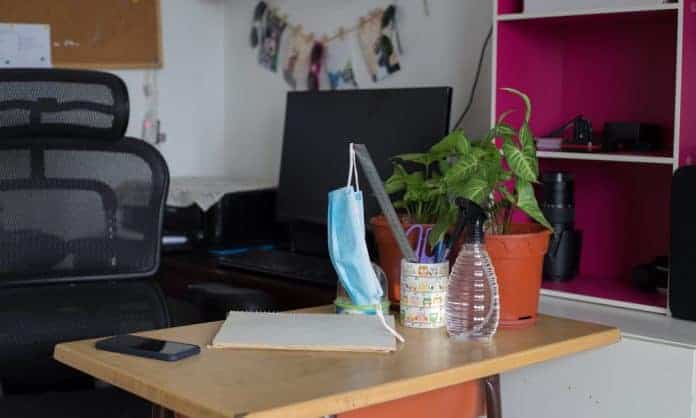 Bútorok home office-hoz