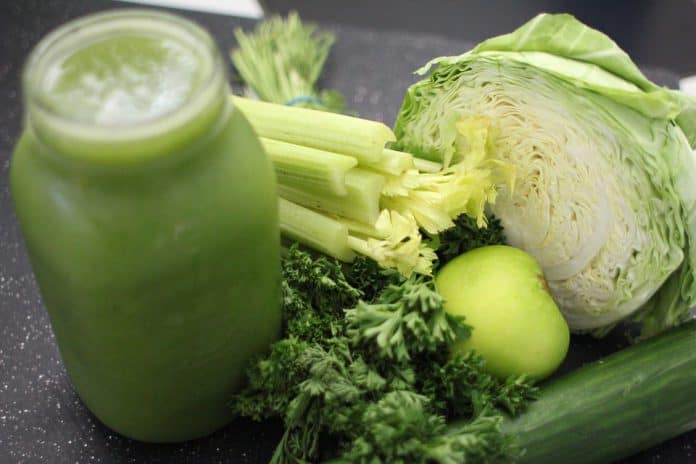 How To Make Celery Juice In A Blender - Bill Lentis Media