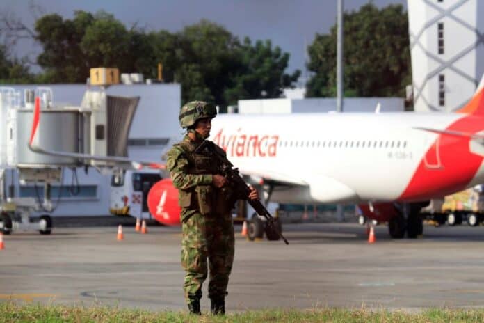 COLOMBIA-EXPLOSIONS-AIRPORT
