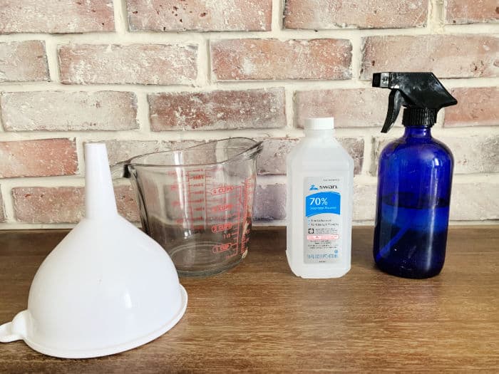 Supplies to make bed bug spray