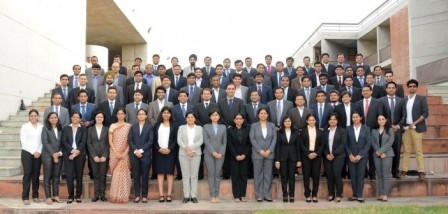 novelist-surgeon-among-iim-a-mba-class-of-2015-16-pgpx-executive-class-profile-work-experience-2015-2016-one-year-mba-full-time-executive-mba-eligibility-gmat-years-international