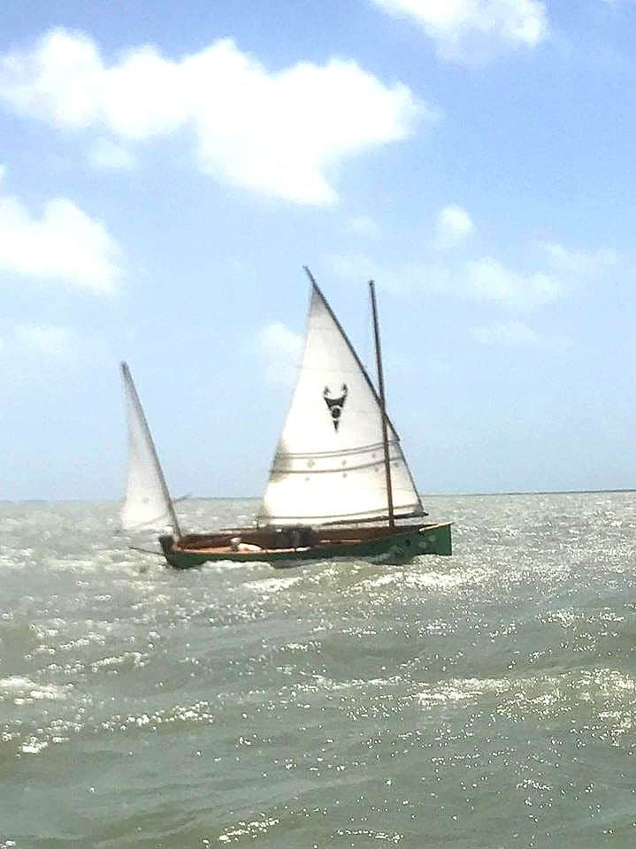 Goat island skiff john goodman in texas 200 mile event - storer boat plans