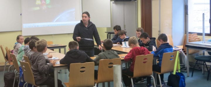 Longitude 181  avec le club de St MALO Plongée EMERAUDE pour la sensibilisation des enfants