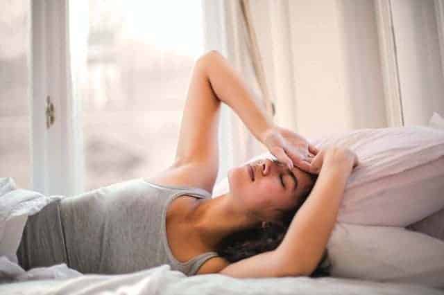 Une femme ne peut pas dormir