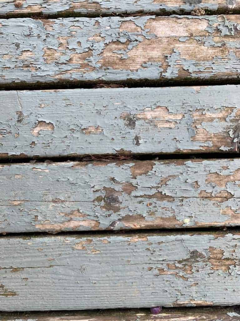 deck wood with peeling paint