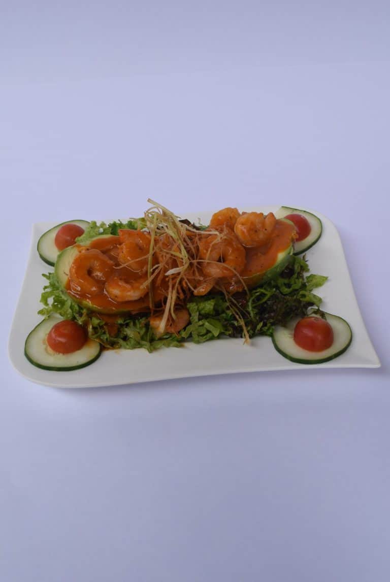 31775949 2063830600545300 9115663955107250176 n 768x1147