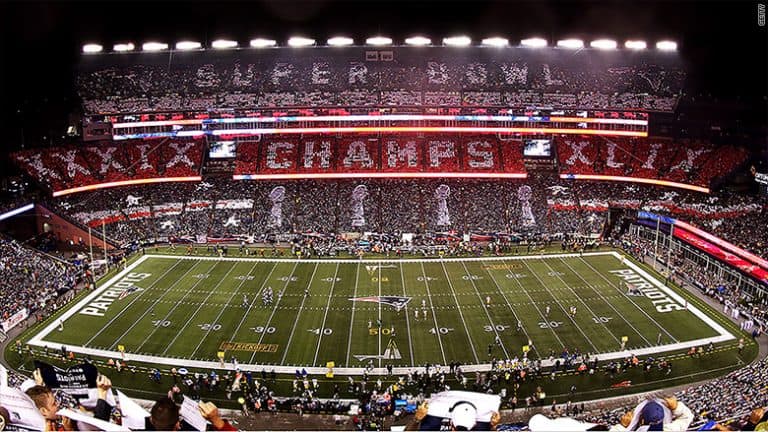 Hình ảnh được ghi lại từ trận bóng bầu dục Super Bowl nổi tiếng vào năm 2015