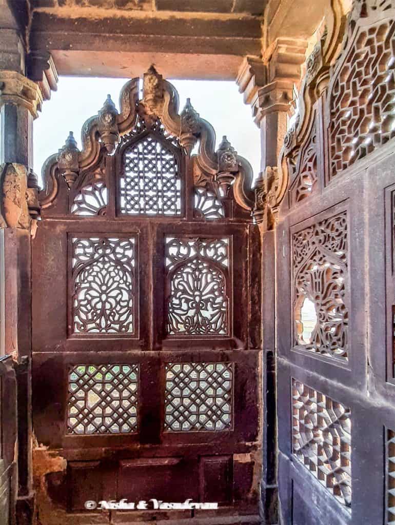 Exploring Orchha Fort Complex Madhya Pradesh 15 Latticework, Orchha Fort Complex Madhya Pradesh