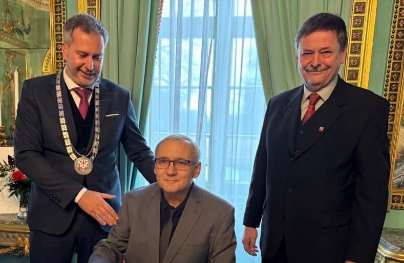 Ehrenmedaille der Stadt Cottbus für Gerd Thiele