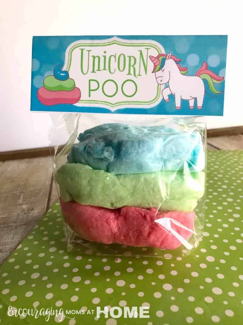 Unicorn Treat bags! Perfect for birthday party or valentines day, our unicorn party bags are the perfect unicorn treat for your fan! These make awesome unicorn birthday party favors! Includes two versions: toots and poo.