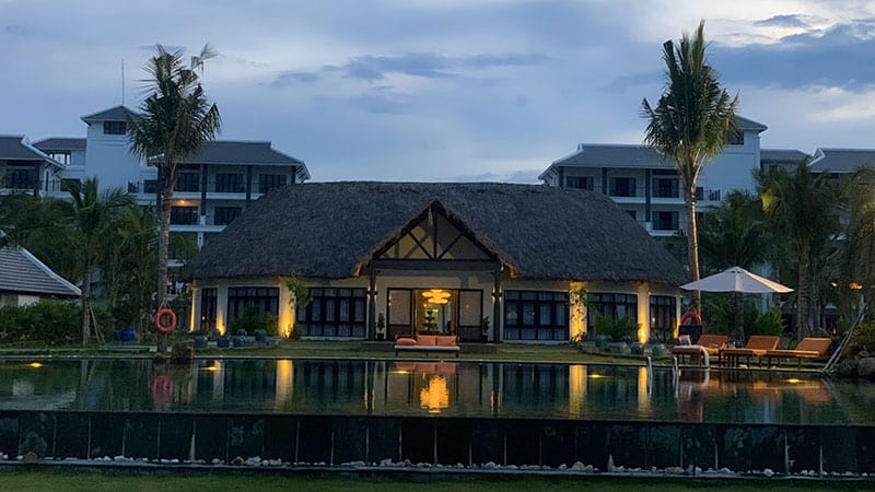 Chiếu sáng khu nhà chính Bliss Hoi An Beach Resort & Wellness