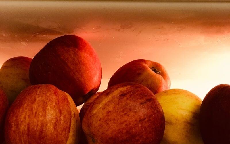 Should You Refrigerate Apples? (Yes, But For How Long?)