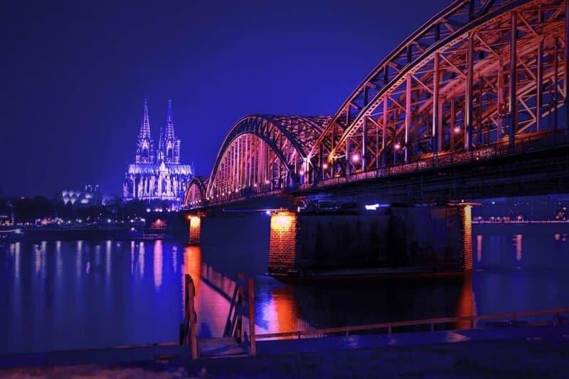 Kölner Dom und Brücke