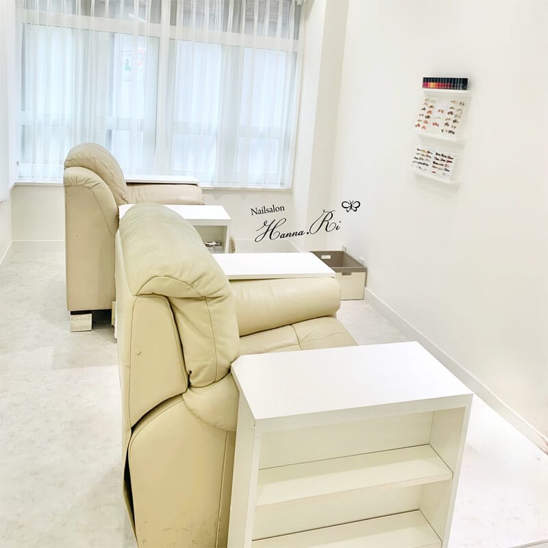 全席リクライニングで、 ゆったり施術