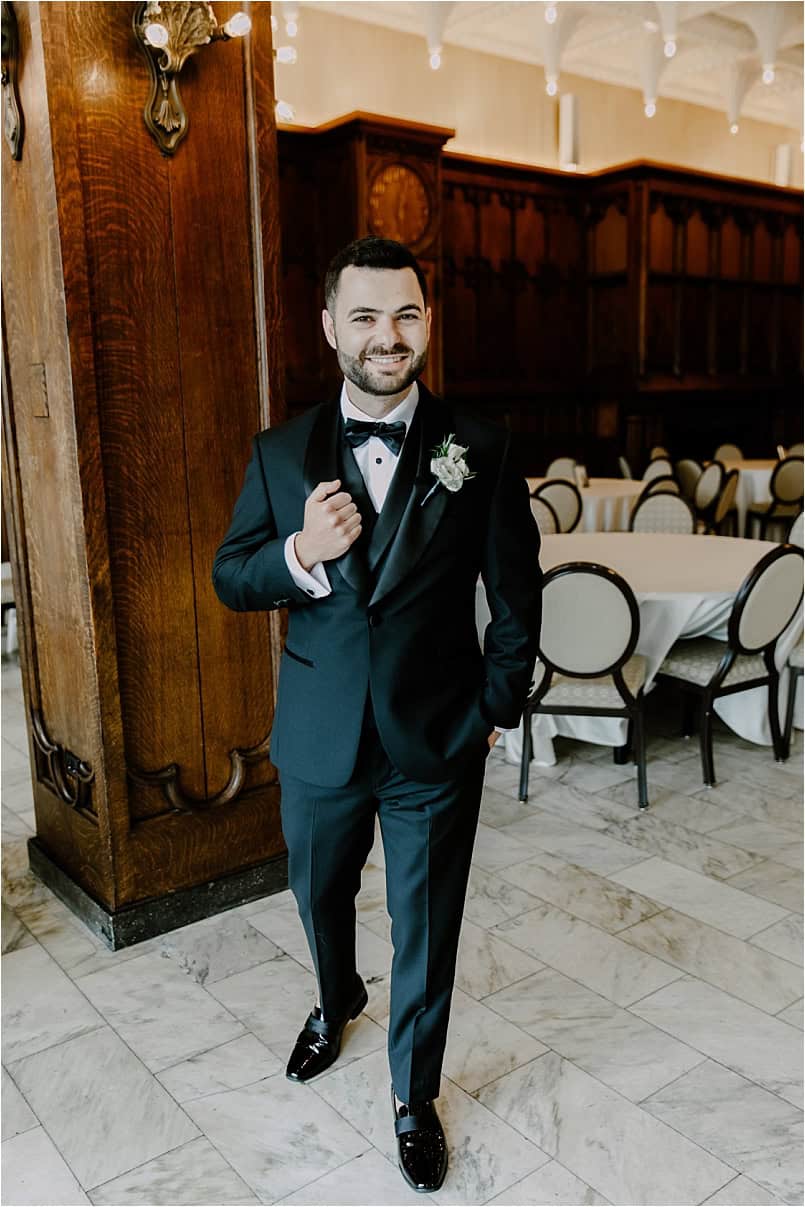 Chicago Athletic Association wedding Chicago wedding photographer luxury, glamorous, classic