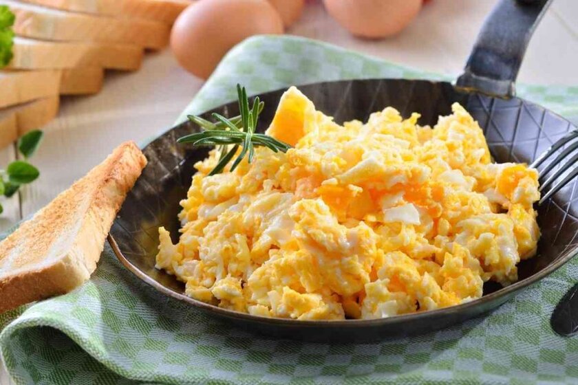Can I Eat Overcooked Scrambled Eggs