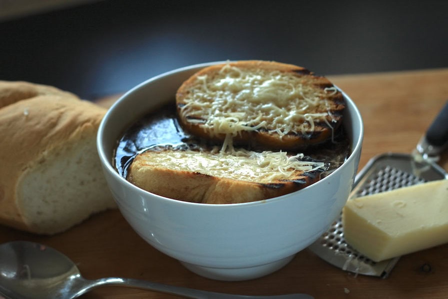 Bread to Go With Soup: Perfect Pairings for Every Bowl