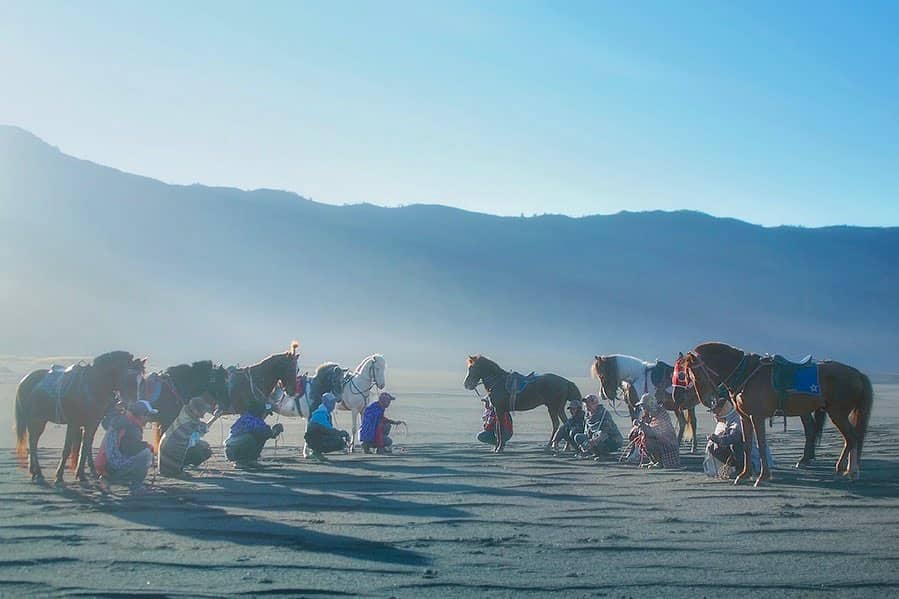 41. Fotografi Kehidupan Di Desa - Karya Achmad Munasit / Asit - Design Erlistic