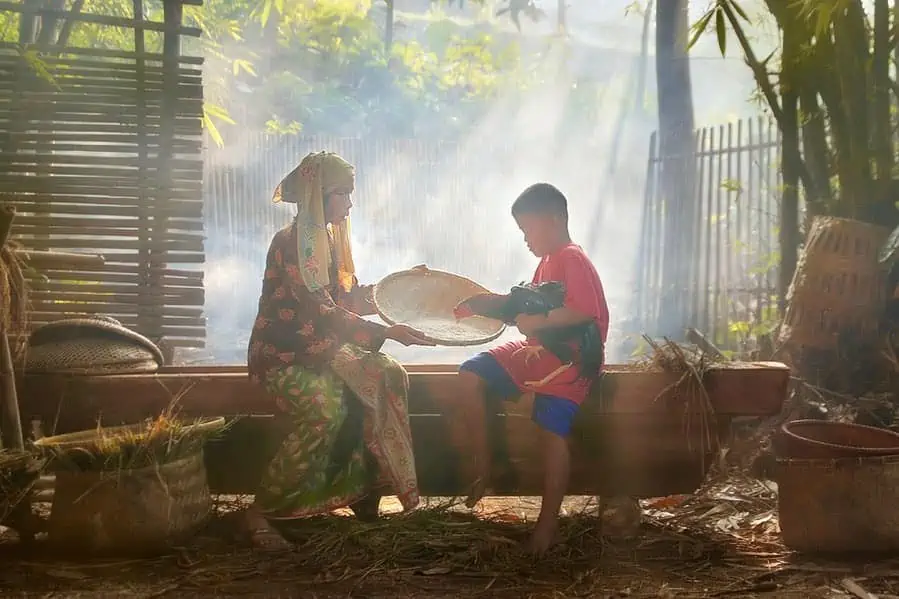 18. Potret Suasana Desa - Karya Achmad Munasit / Asit - Design Erlistic
