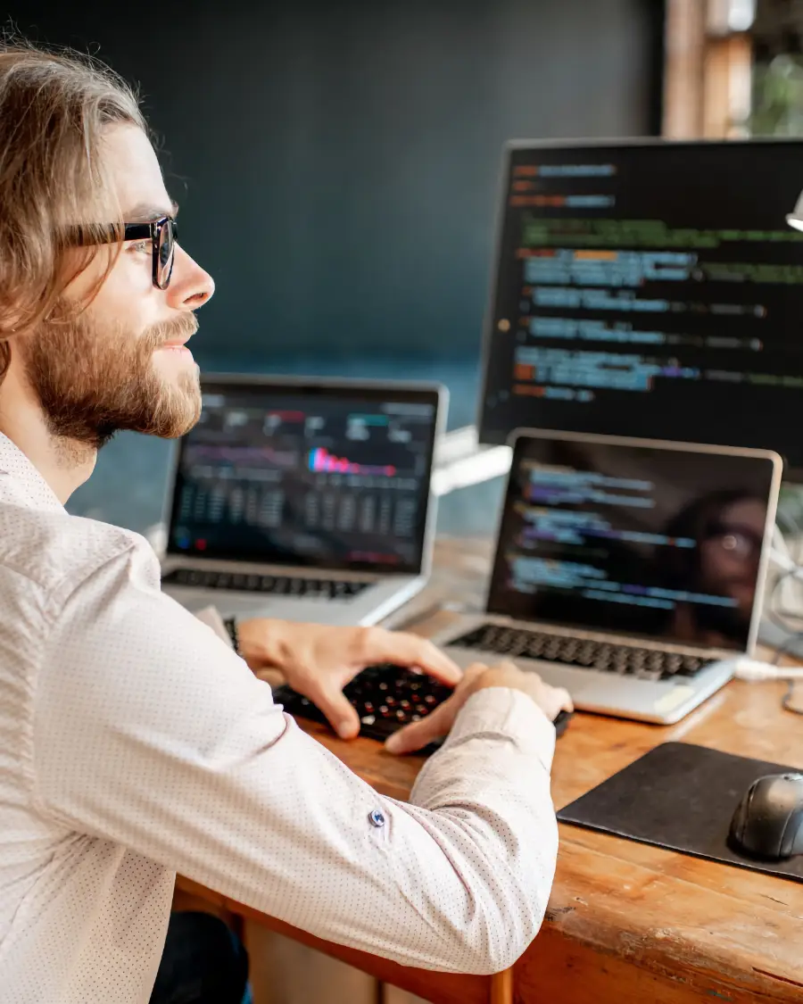 Få hjælp til softwareudvikling