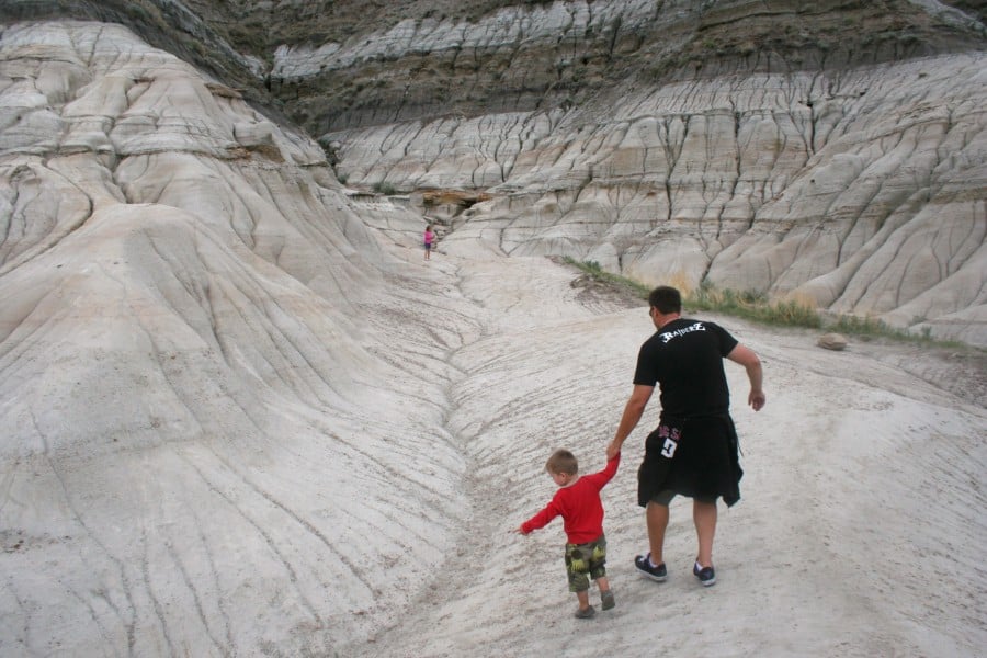 hoodoos, drumheller hoodoos, drumheller alberta, drumheller, drumheller with a toddler, drumheller with toddler, drumheller with kids