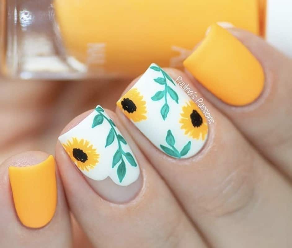 Floral Nail Design