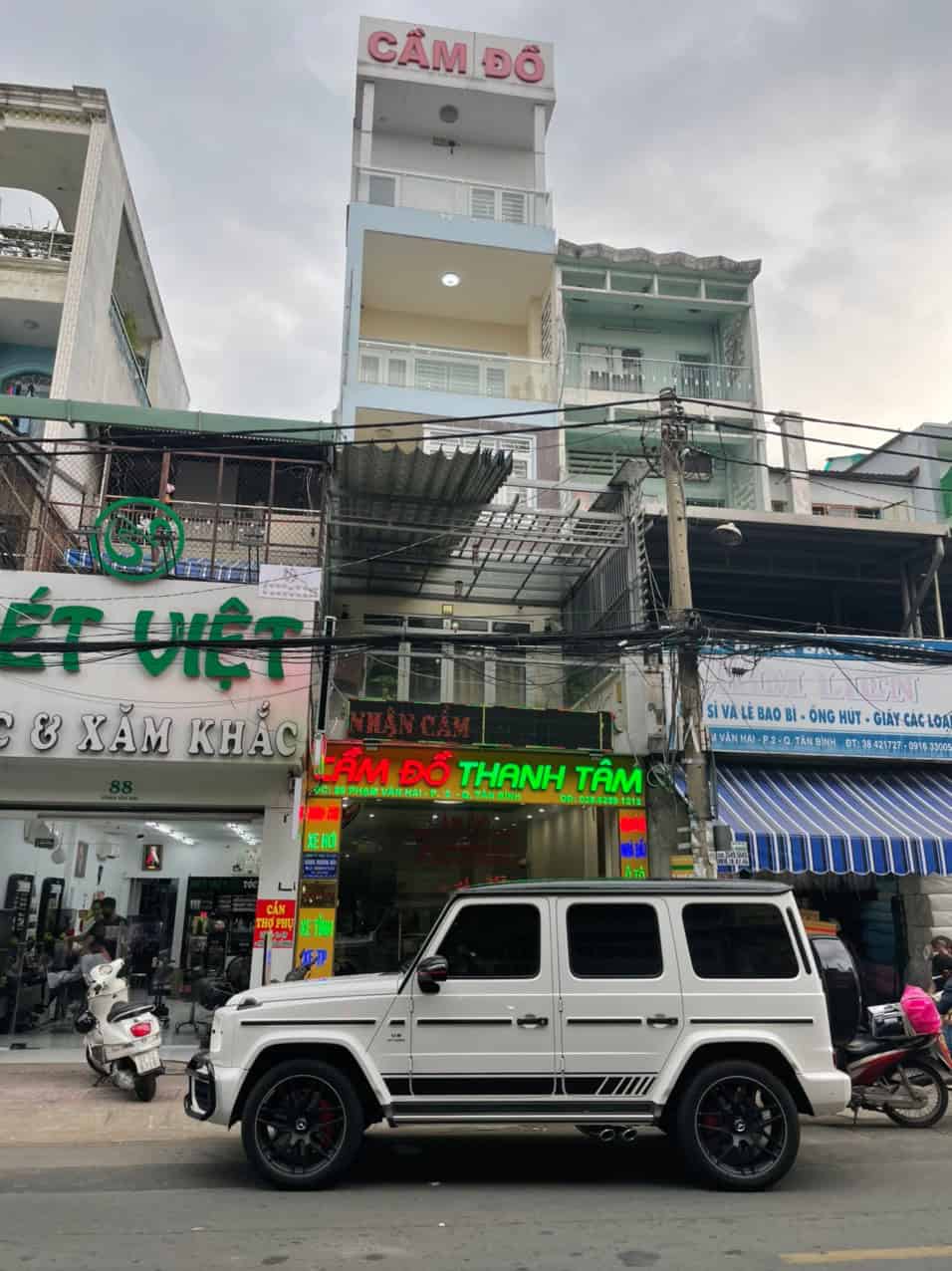 Văn phòng giao dịch camdoxeoto.com tại 86 Phạm Văn Hai, Tân Bình, HCM.