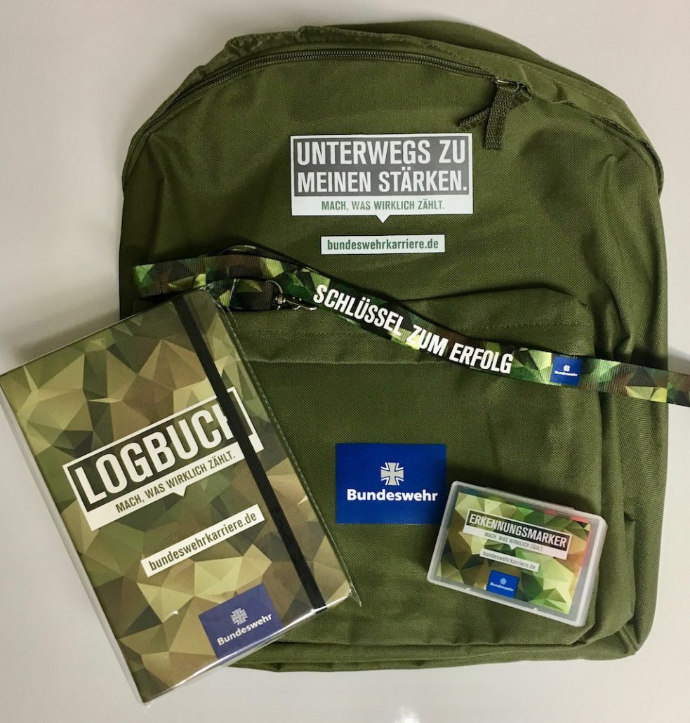 Bundeswehr-Rucksack-Notizbuch-Marker-Schlüsselband-Verlosung