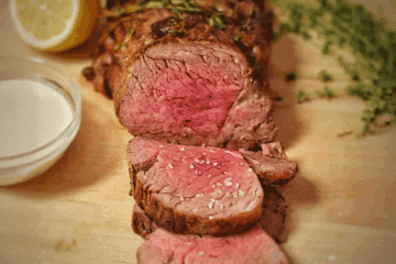 Pepper Crusted Beef Tenderloin with Creamy Horseradish Sauce