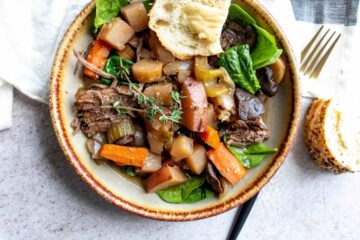 slow-cooker-pot-roast-recipe-1-scaled-e1638978100269.jpg