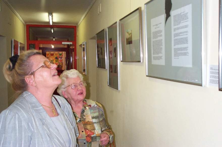 Ausstellung e 16.04.03 011