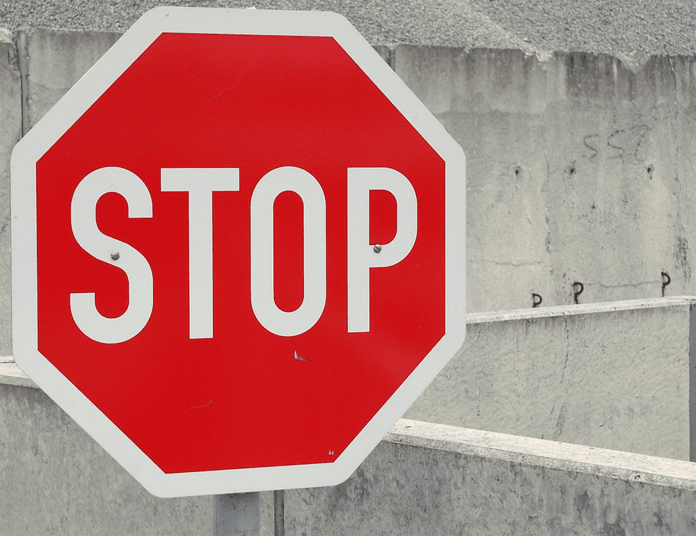 stop-pixa bay _ CC0 Public Domain705669_1280