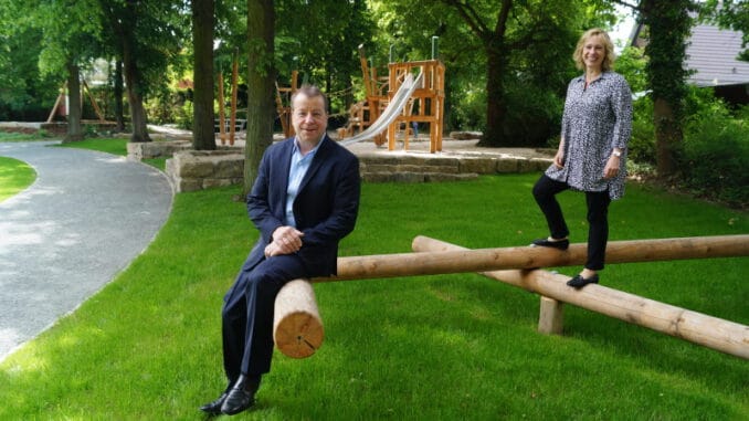 Bezirksbürgermeister Frank Balzer und Bezirksstadträtin Katrin Schultze-Berndt / Bildnachweis: BA Reinickendorf