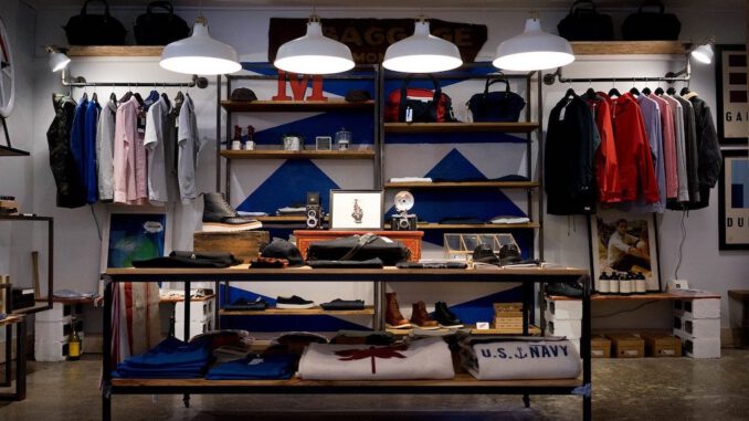 store-984393_1280