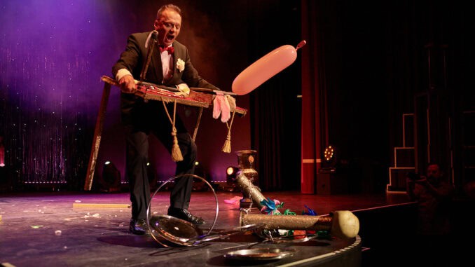 Mad Magic! Otto Wessely Copyright Magnus Winter