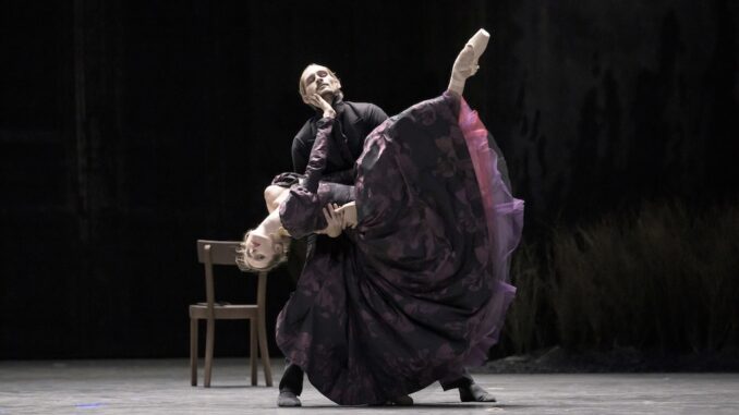 Bovary: Weronika Frodyma und Dominik White Slavkovsky / Bildquelle: ©Serghei Gherciu