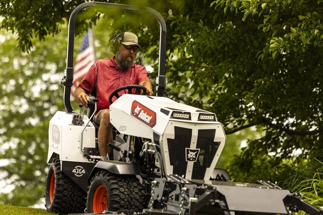 Browse Specs and more for the Bobcat AT450 Articulating Tractor - Bobcat of Huntsville