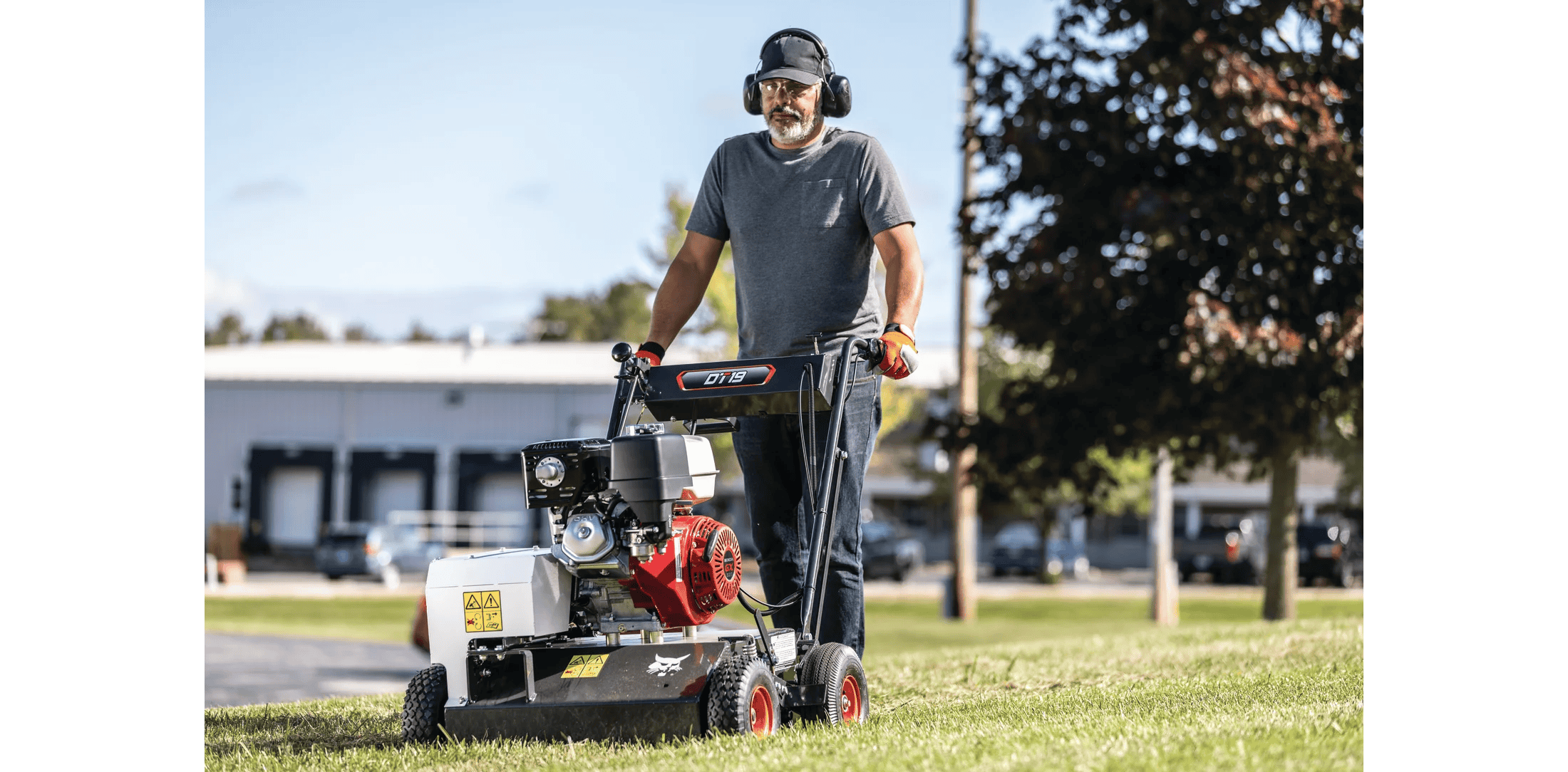 Browse Specs and more for the Bobcat DT19 Dethatcher - Bobcat of Huntsville