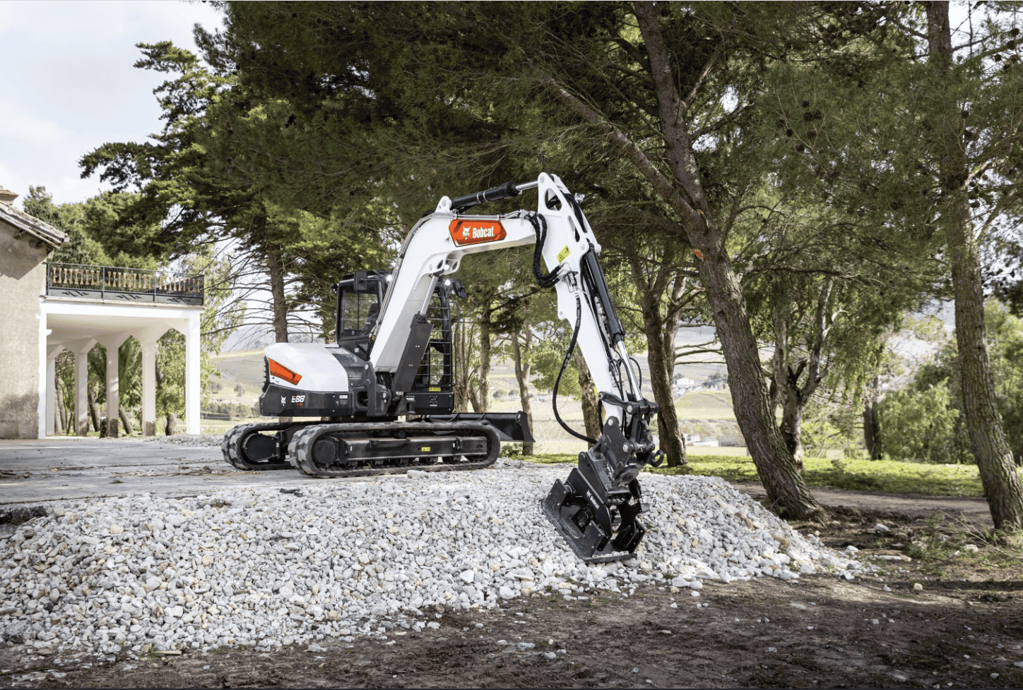 Browse Specs and more for the Bobcat E88 Compact Excavator - Bobcat of Indy