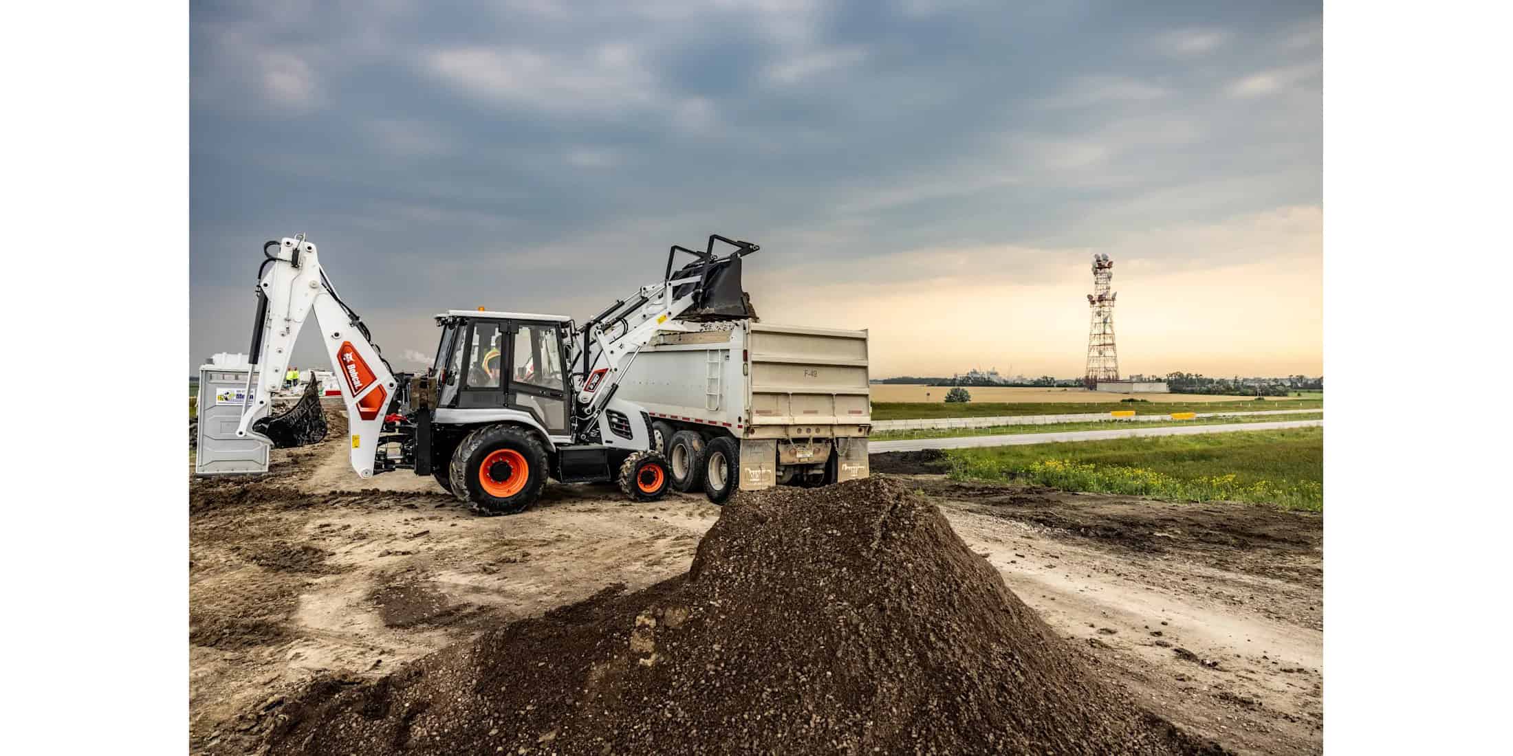 Browse Specs and more for the Bobcat B760 Backhoe Loader - Bobcat of Indy