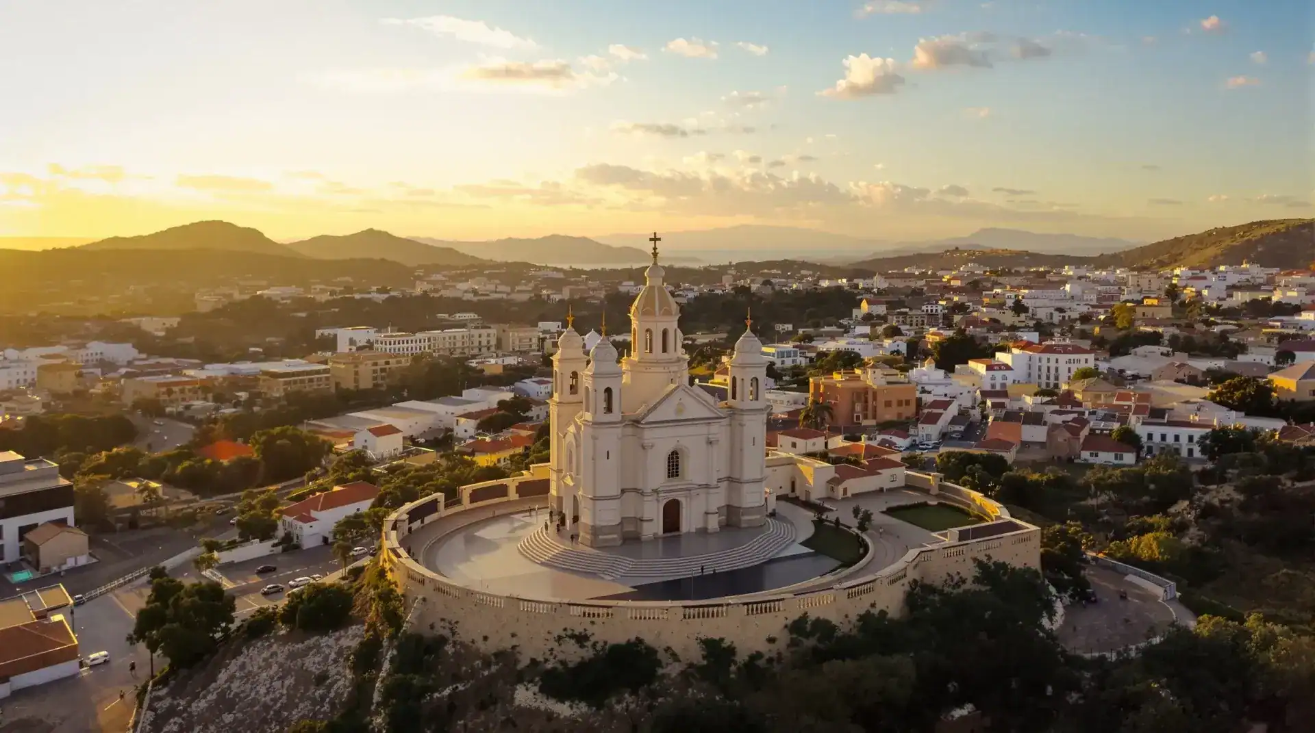 Vista aérea del Santuario de Santa Eulalia de Mérida en Totana con drone profesional